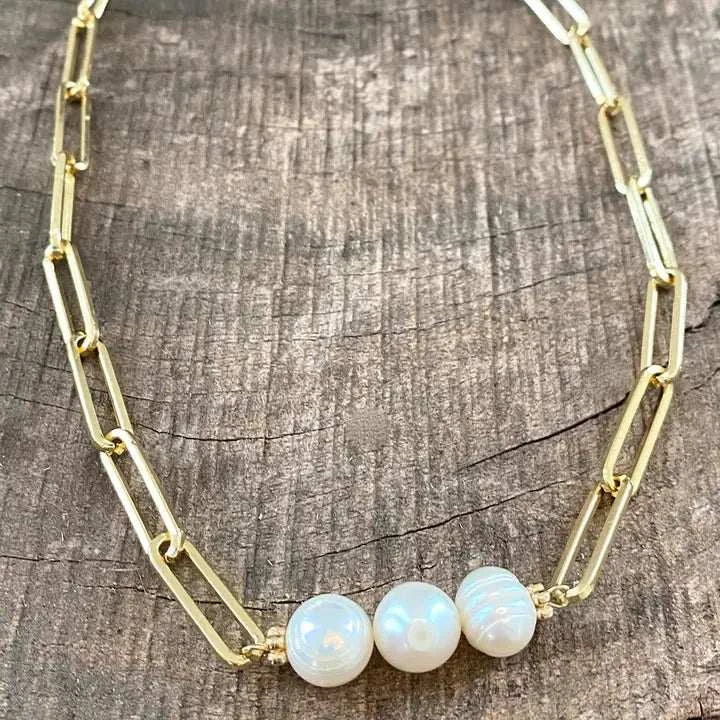 Paperclip Chain Necklace with 3 Freshwater Pearls