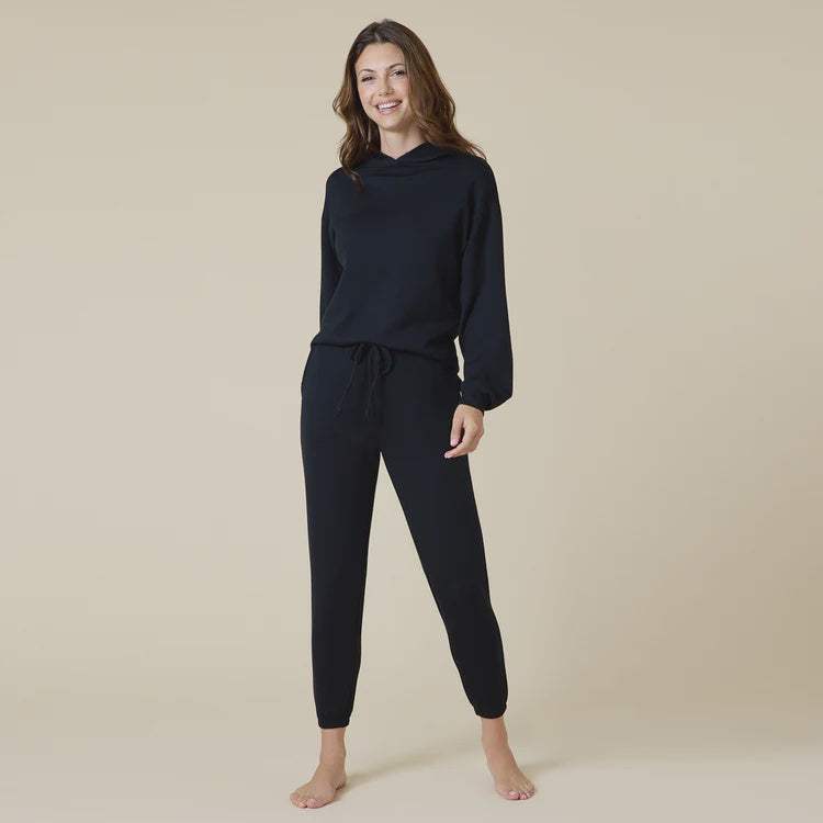 DreamTech Oversize Hoodie Lounge Set with joggers in black, perfect for ultimate comfort.