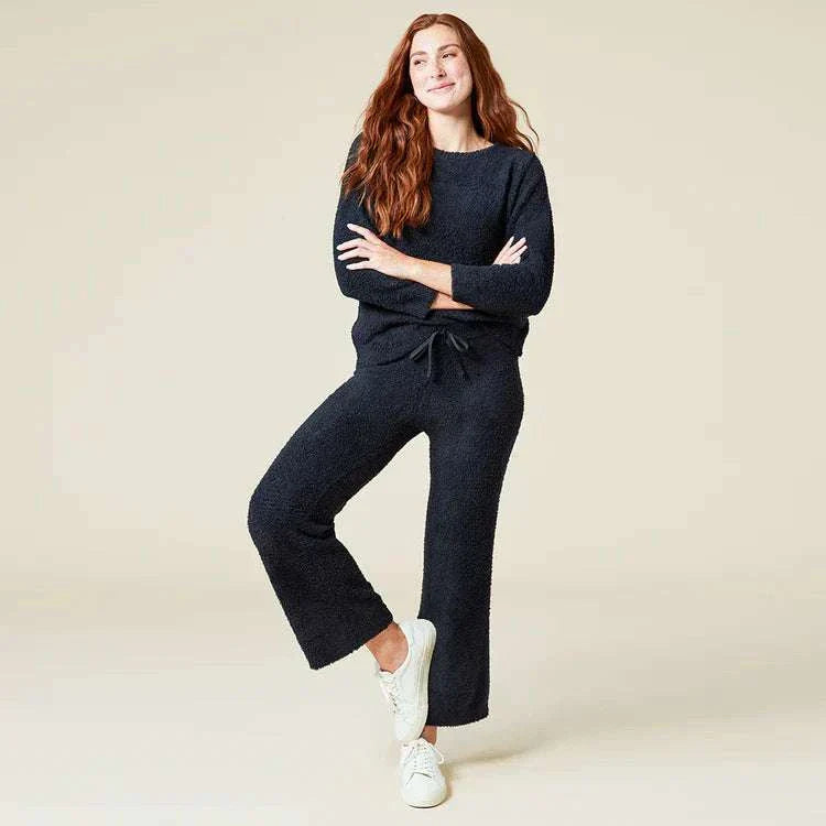 Women's Solid Marshmallow Reverse Seam Crew Neck Lounge Set, cozy two-piece with bracelet sleeves and elastic waist.