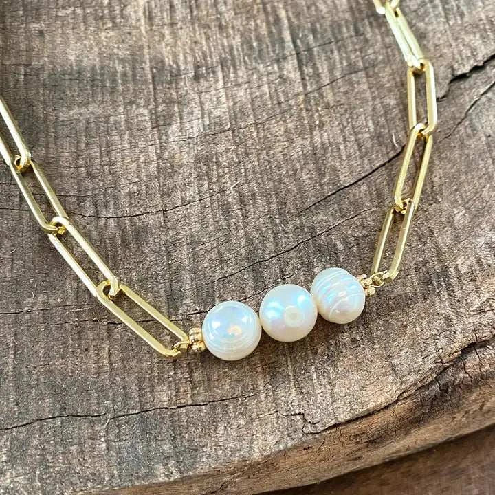 Paperclip Chain Necklace with 3 Freshwater Pearls